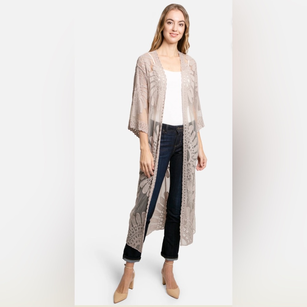 Rebellion Again Nude/Brown Long Lace Kimono Duster – Size M
